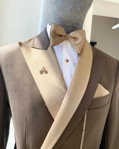 A Bespoke reloaded brown “Arthur Richards” tuxedo 3-lapel suit