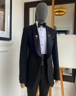 A Black Floral Jacquard Shawl Lapel Tuxedo Suit