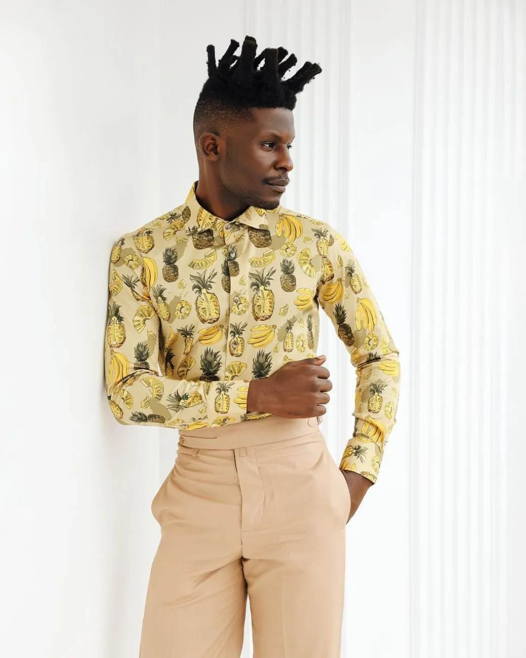 A Brown, beach plant prints vintage club collar casual shirt.