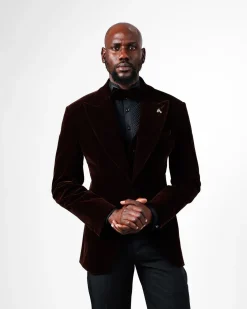 A Brown Peak Lapel, Single Button Knitter Suit