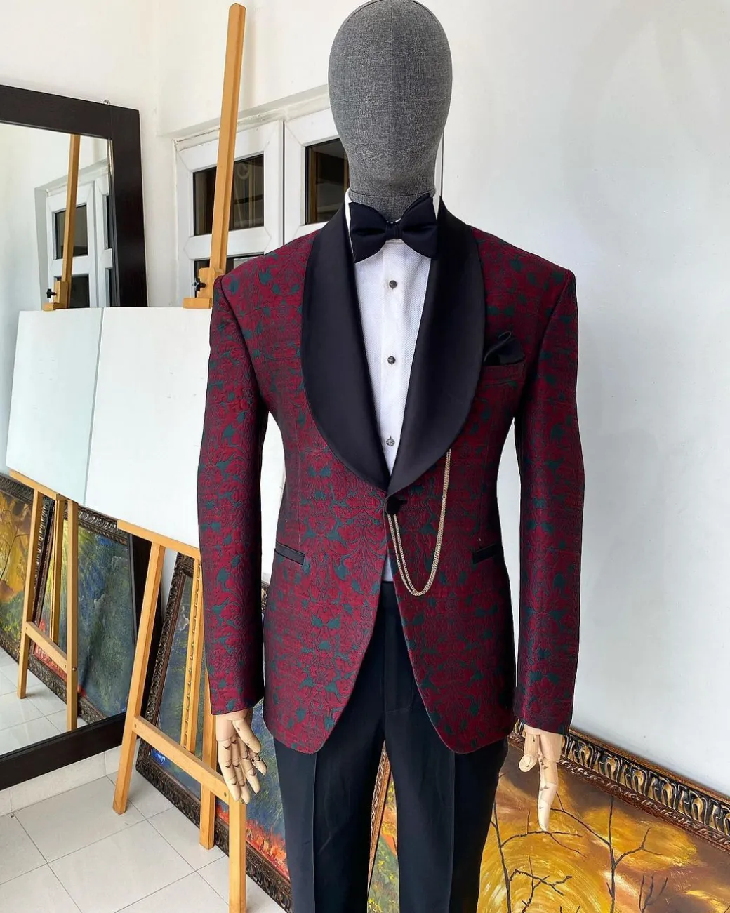 A Burgundy Dispersed Green Floral Pattern Jacquard Shawl Lapel Blazer Suit
