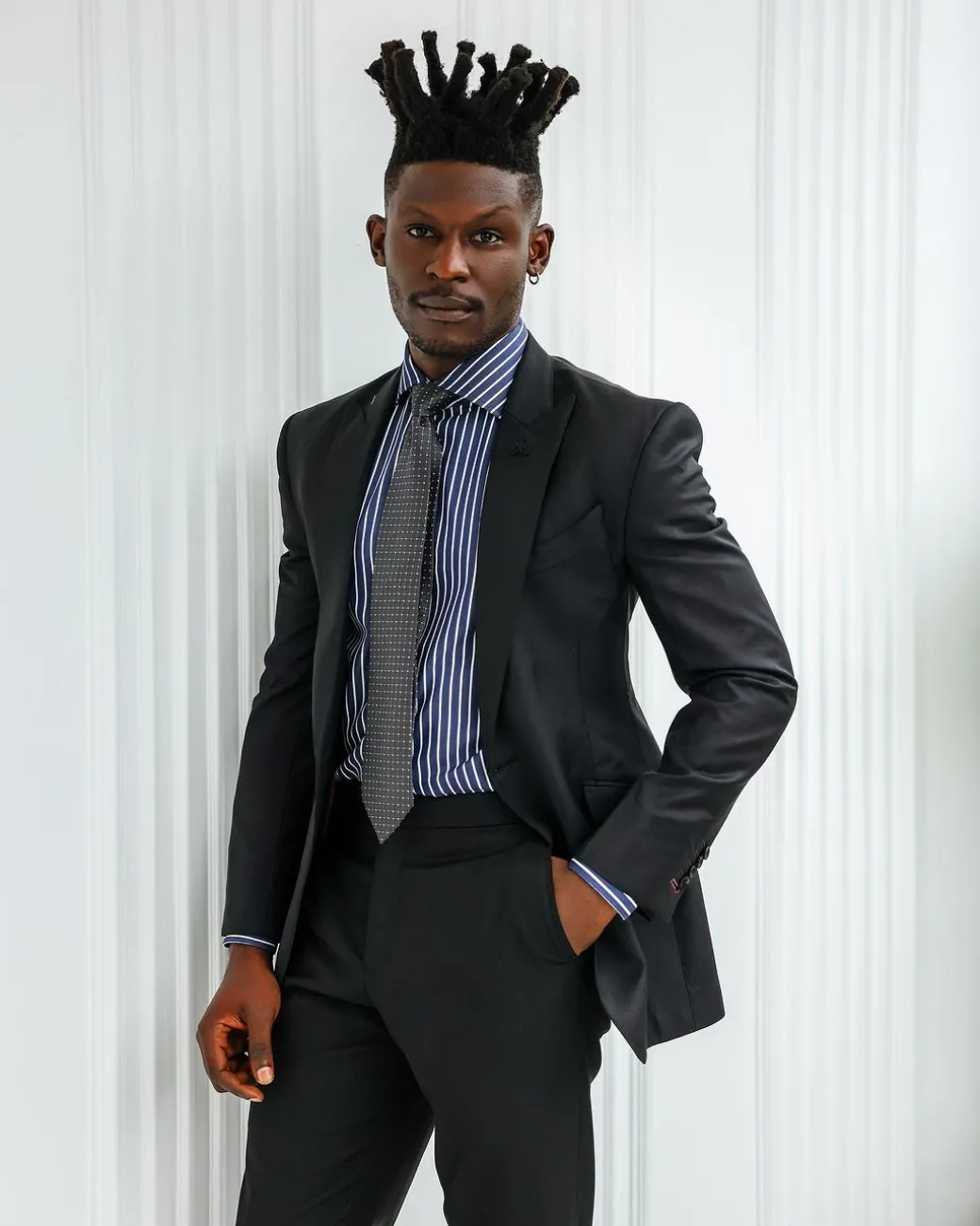 A Charcoal Black, Knitted, Peak Lapel Suit