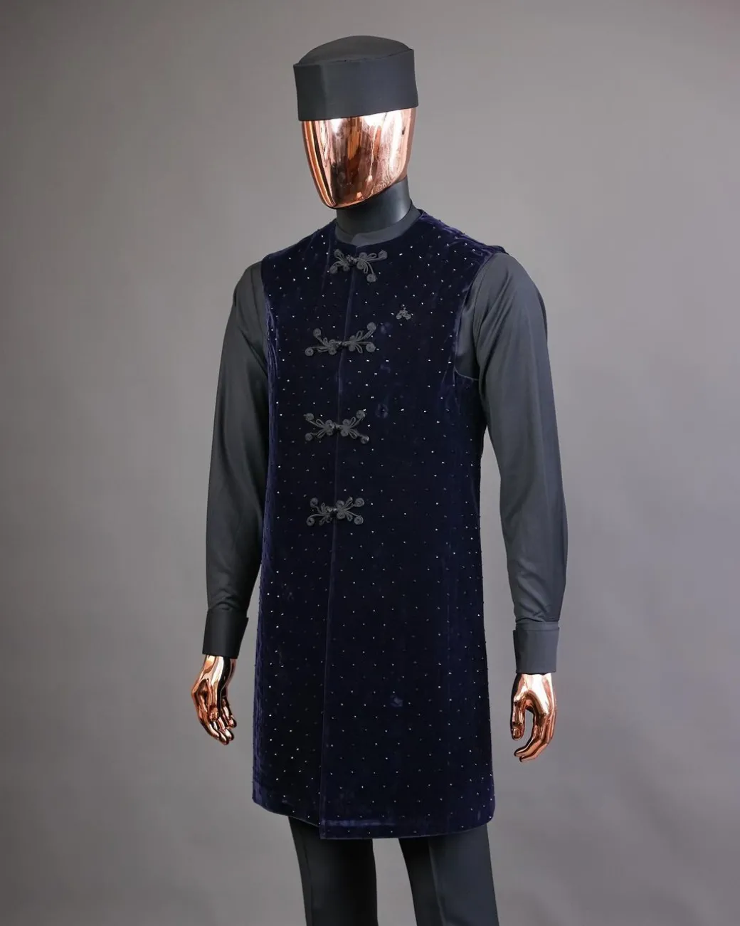 A Charcoal black long-sleeve African traditional senator kaftan native