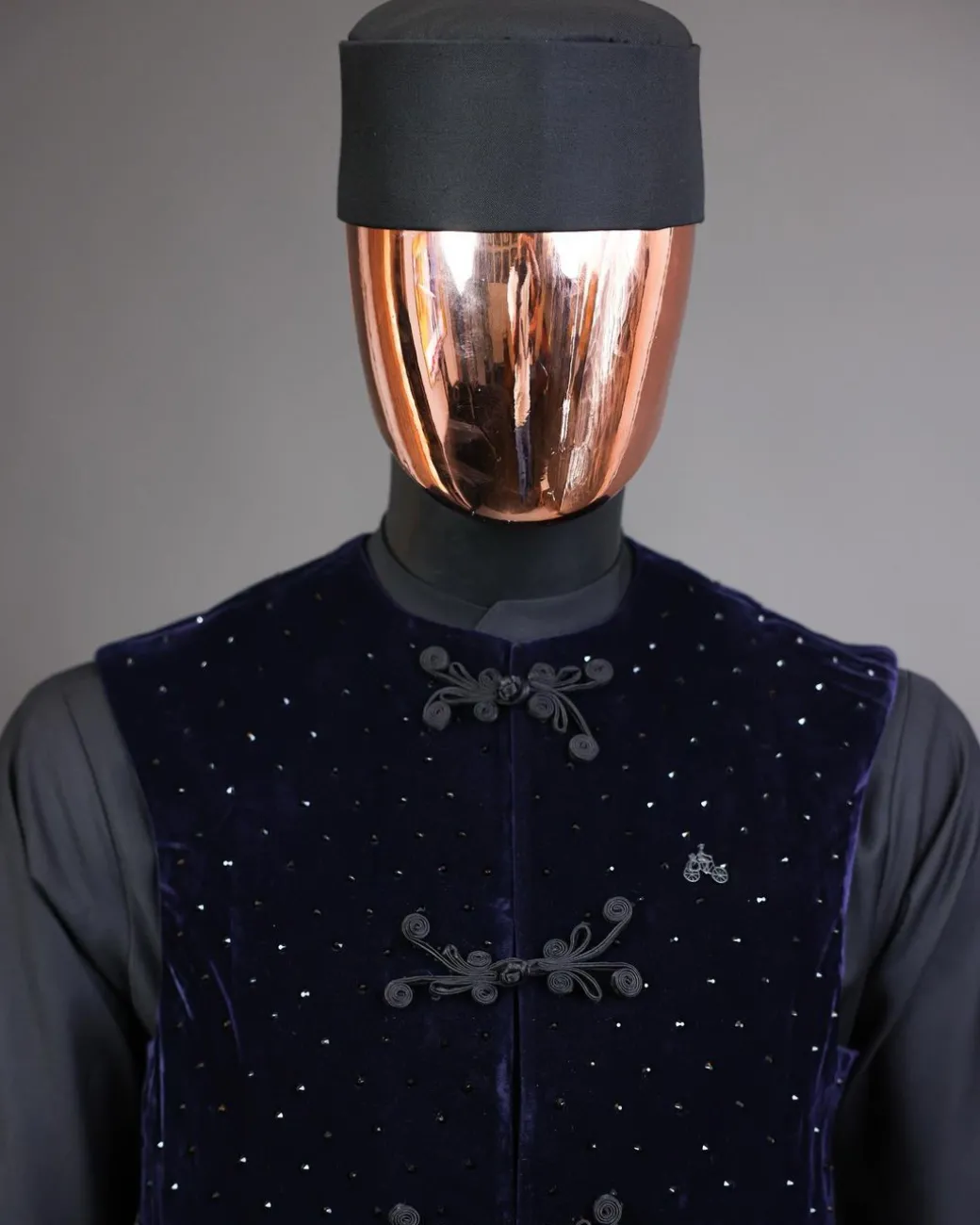 A Charcoal black long-sleeve African traditional senator kaftan native