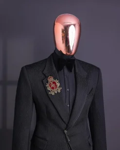 A charcoal black mushroom pattern jacquard, metallic wire patch, notch lapel suit