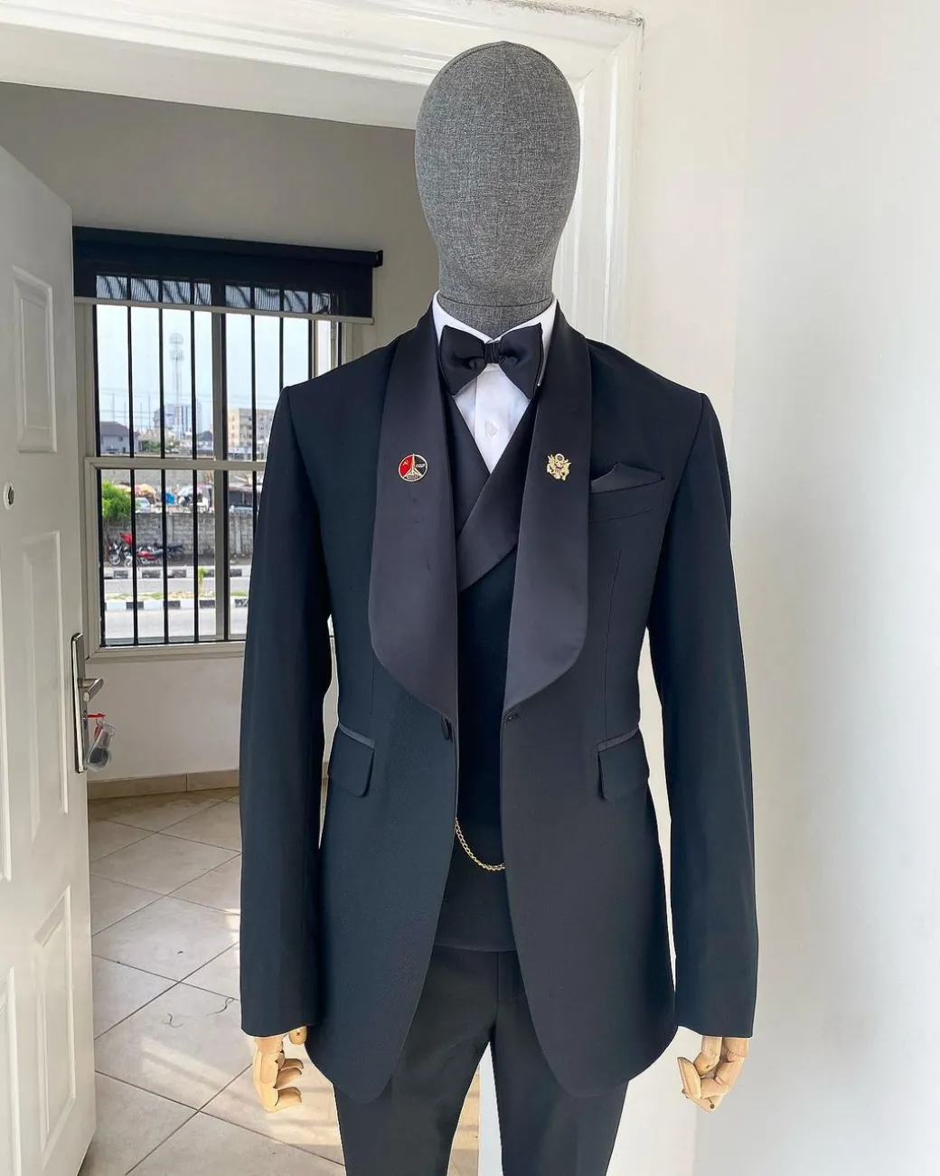 A Charcoal Black Nobility Fabric Shawl Lapel Tuxedo Suit