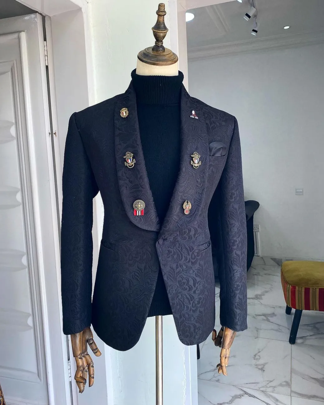 A Charcoal Black Shawl Lapel Jacquard Tuxedo Suit