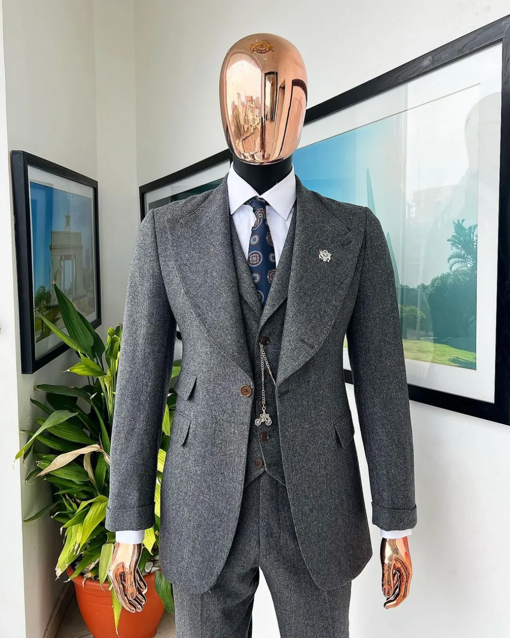 A Cloud Grey, Knitted, Peak Lapel Jorgecarli Vogue Suit