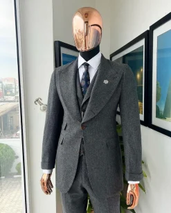 A Cloud Grey, Knitted, Peak Lapel Jorgecarli Vogue Suit
