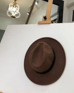 A Coffee Brown Men Fashion Wool Hat.
