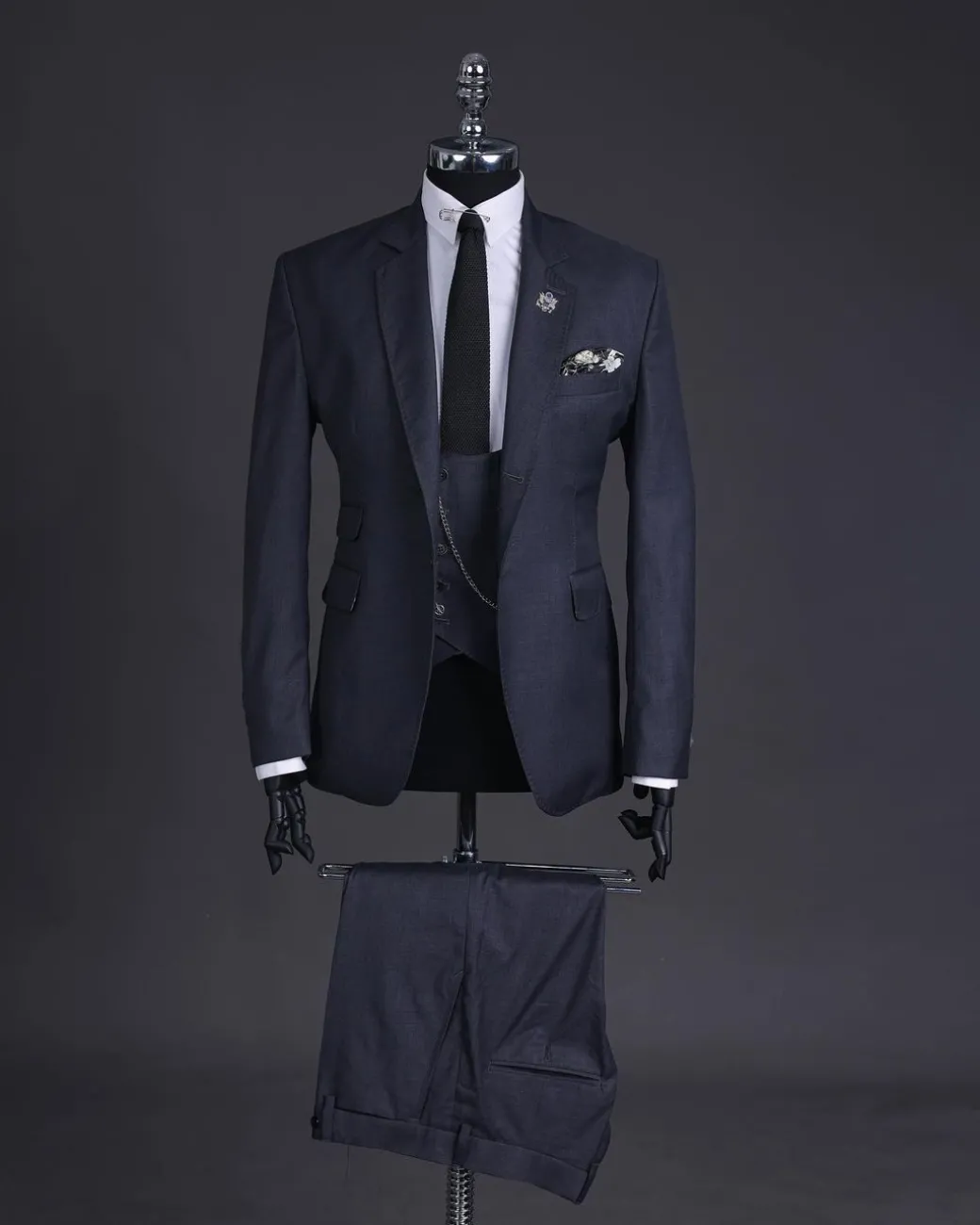 A Lead grey, knitted, notch lapel suit
