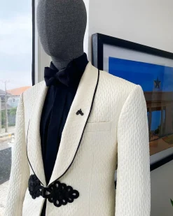 A “Mandarin” Circle Pattern Ivory white shawl lapel jacquard Suit