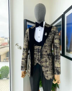 A “Mandarin” Dispersed Black and Gold Peak Lapel Suit