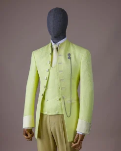 A “meta” floral jacquard, front cut tuxedo suit