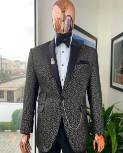 A Metallic coarse and geometric pattern jacquard peak lapel Suit