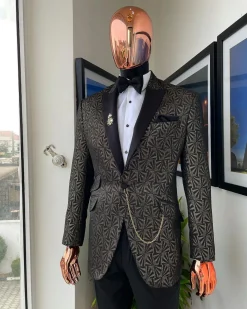 A Metallic coarse and geometric pattern jacquard peak lapel Suit