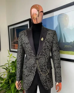 A Metallic coarse pattern jacquard peak lapel Suit