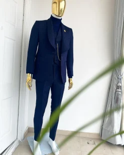 A Midnight Blue Shawl Lapel Floral Jacquard Tuxedo Suit
