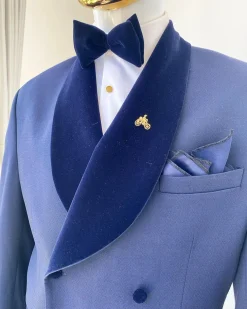 A Midnight Blue Soft Merino Wool Shawl Lapel Tuxedo Suit