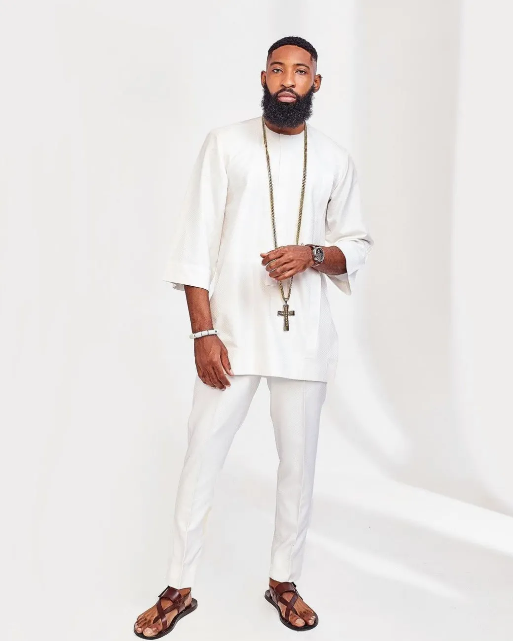 A Milk White plain flap, Wide 3/4-sleeve Sleeve Style African Kaftan