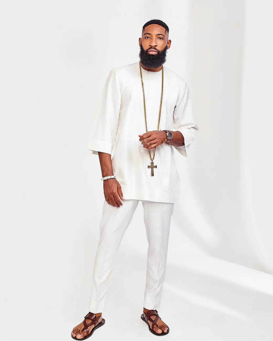 A Milk White plain flap, Wide 3/4-sleeve Sleeve Style African Kaftan