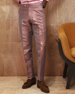 A Mixed shade of pink with inverted maze square print jacquard Pants