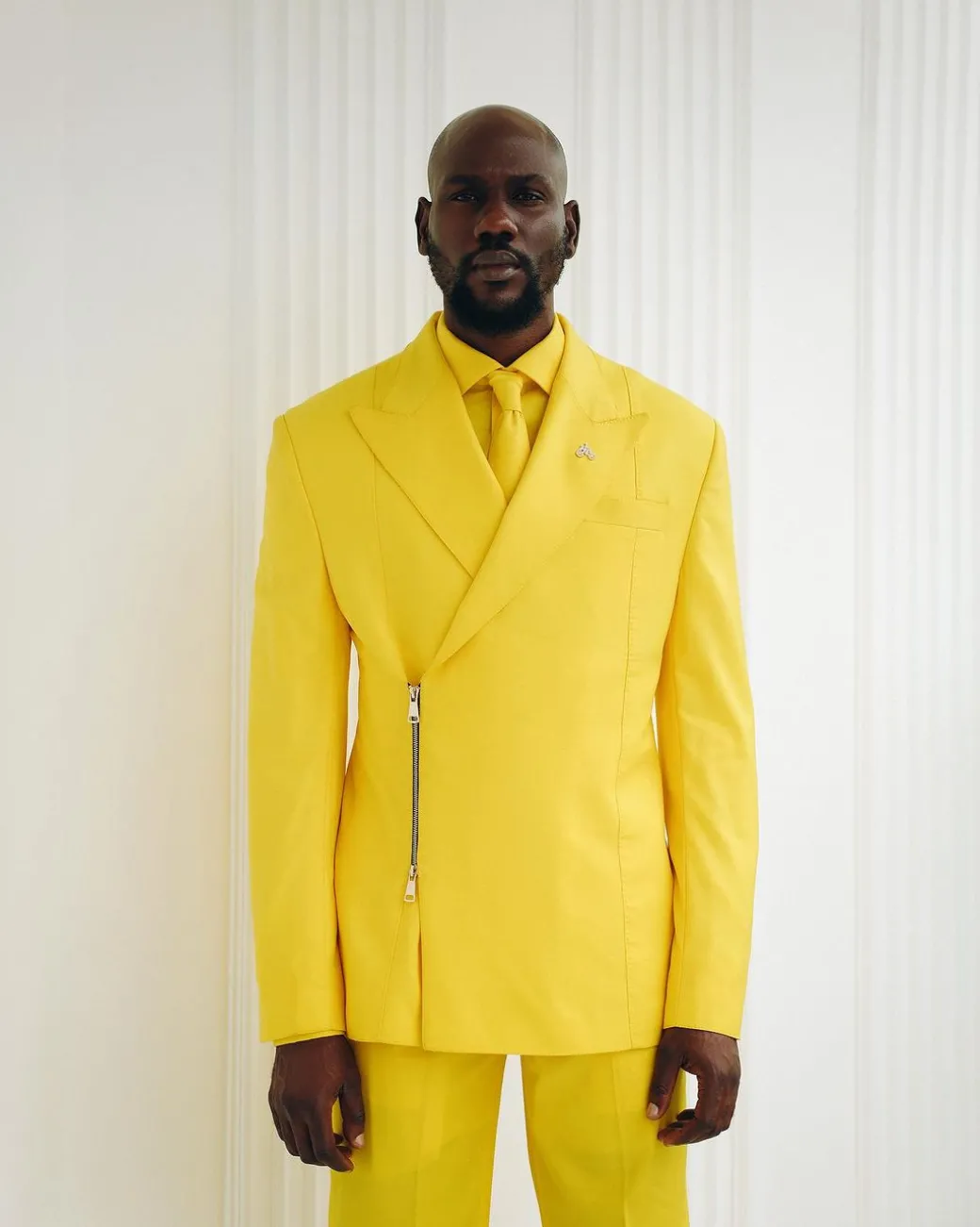 A Monochrome Yellow “Panther” Wrap Peak Lapel Suit