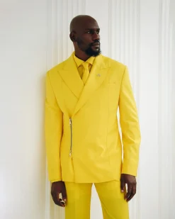 A Monochrome Yellow “Panther” Wrap Peak Lapel Suit