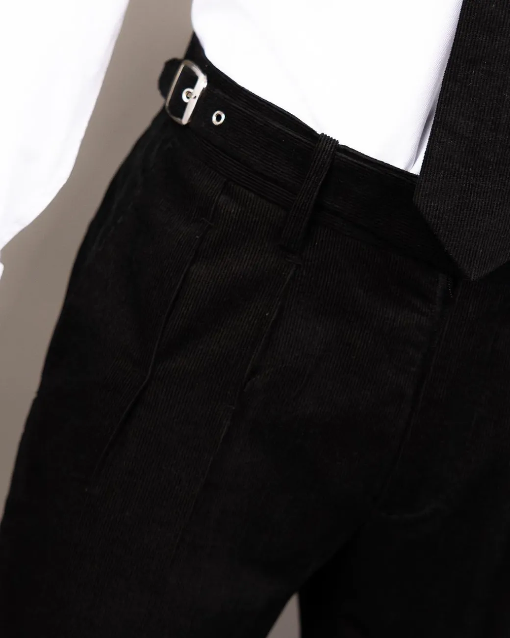 A Navy Blue Corduroy, notch lapel, patch pocket 2 button suit