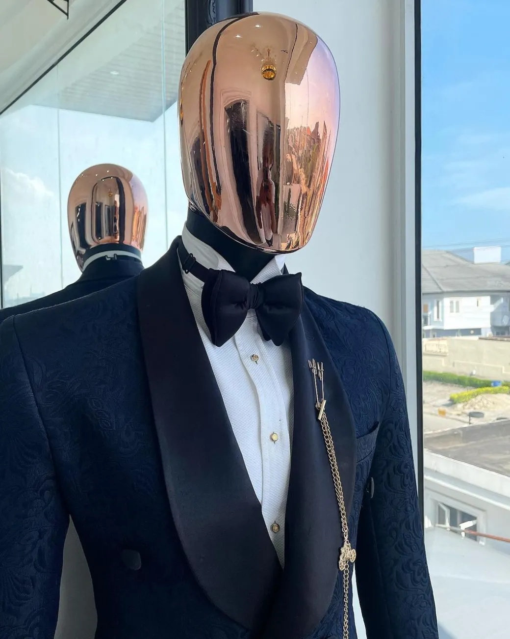 A Navy Blue Floral Patterned Shawl Lapel, Single Button Double-Breasted Tuxedo Suit
