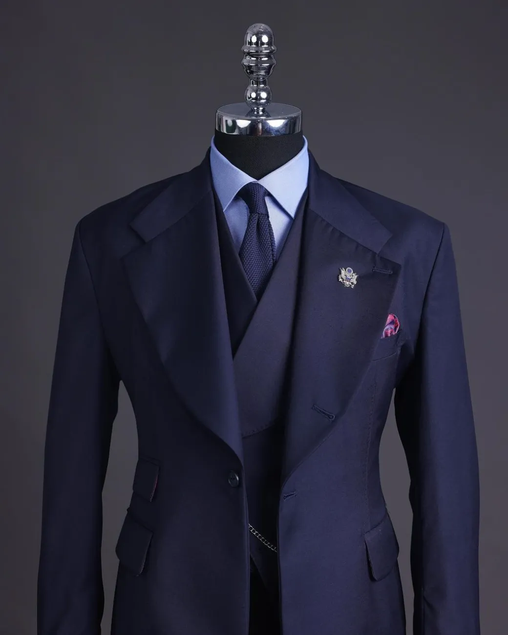 A Navy Blue Knitted Notch Lapel Suit