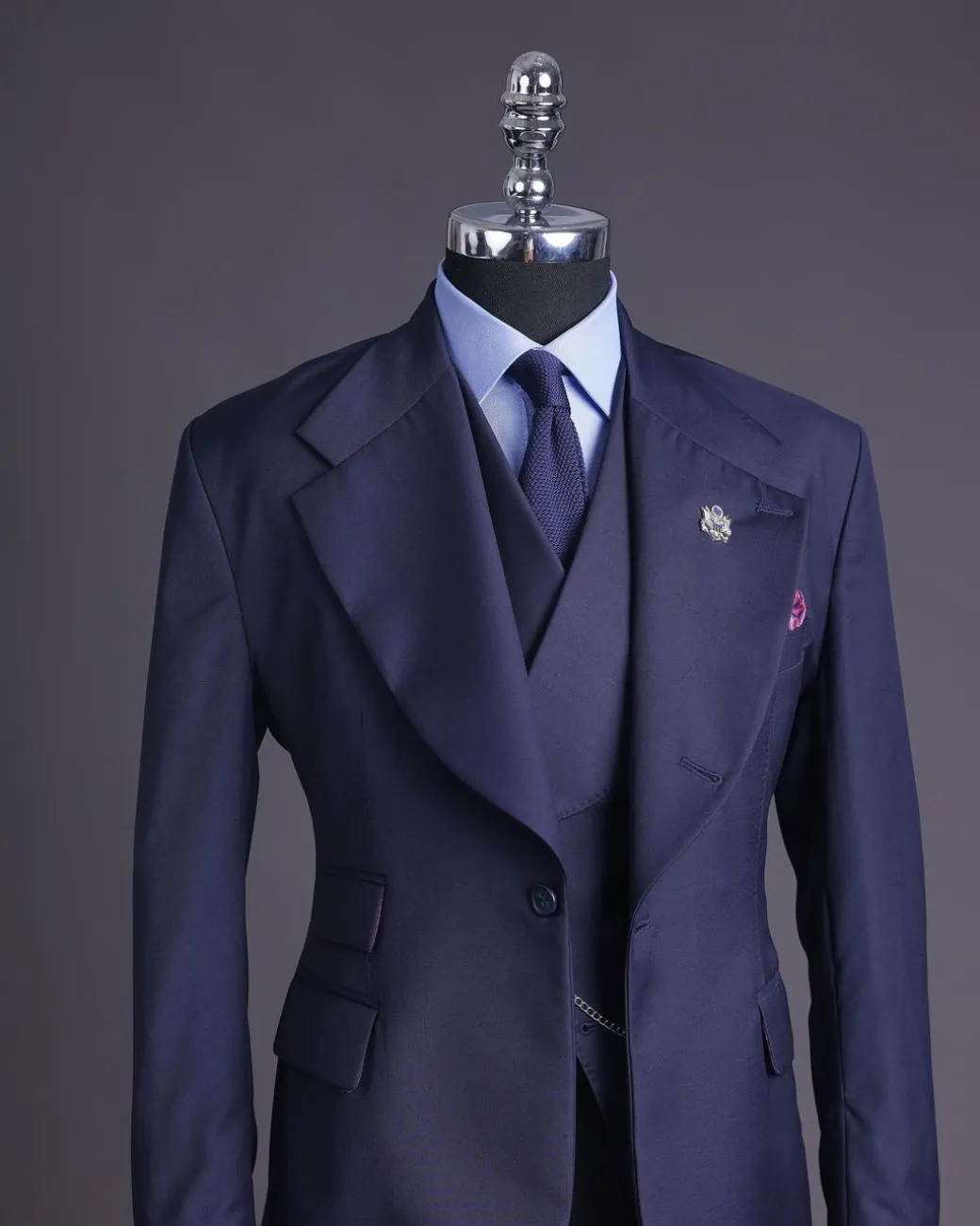 A Navy Blue Knitted Notch Lapel Suit