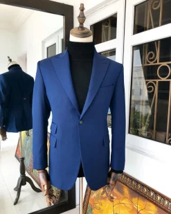 A Navy Blue Peak Lapel Business Suit