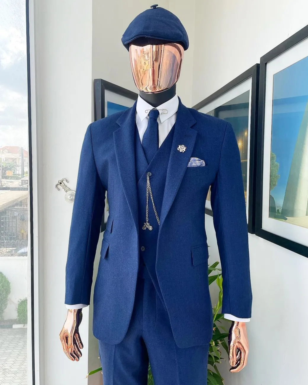 A navy blue “peaky blinders” – Jorgecarli super 140’s- “Board Room” notch lapel suit