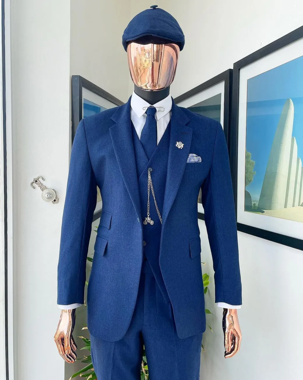 A navy blue “peaky blinders” – Jorgecarli super 140’s- “Board Room” notch lapel suit