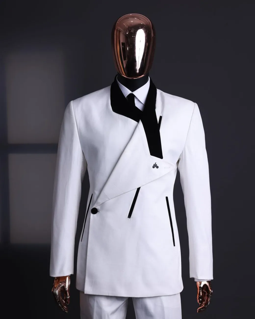 A Polished chinos “pride & prejudice” double breasted deconstructed dropping lapel suit