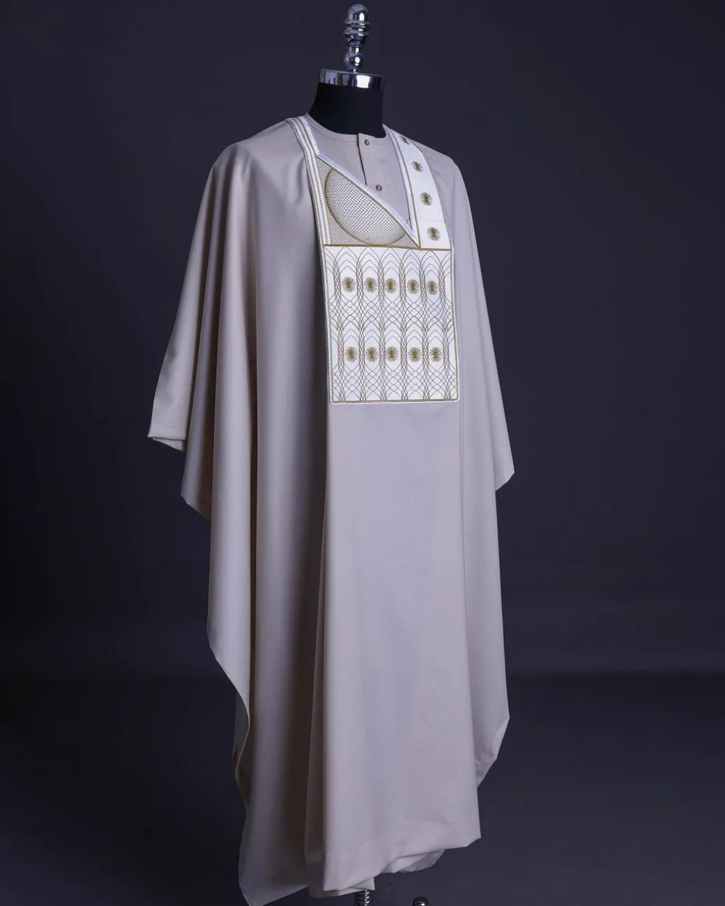 A Porcelain, Cloud and pattern embroidery detailing agbada