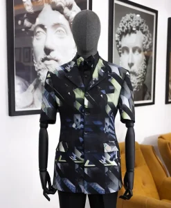 A “redeemer” 3d printed short sleeve safari suit