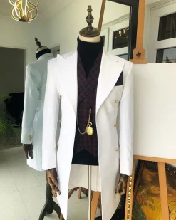 A Reloaded “Battle Of Stalingrad” White Trench Coat