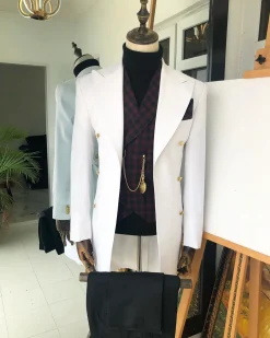 A Reloaded “Battle Of Stalingrad” White Trench Coat