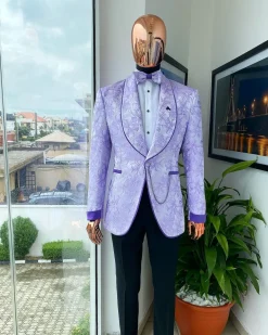 A reloaded “Mandarin” orchid purple and ivory floral pattern shawl lapel jacquard suit