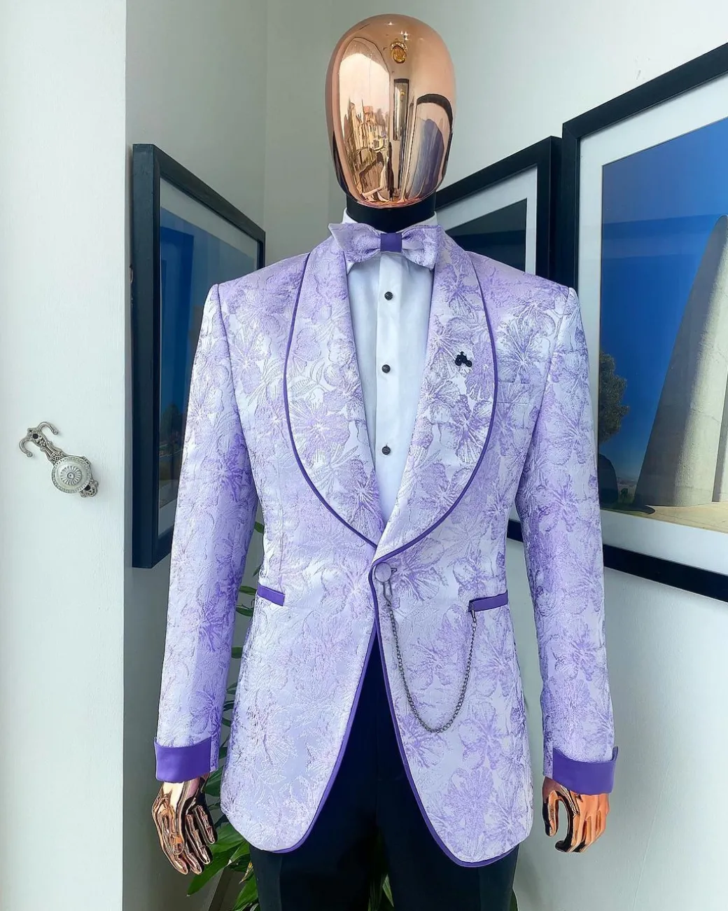 A reloaded “Mandarin” orchid purple and ivory floral pattern shawl lapel jacquard suit