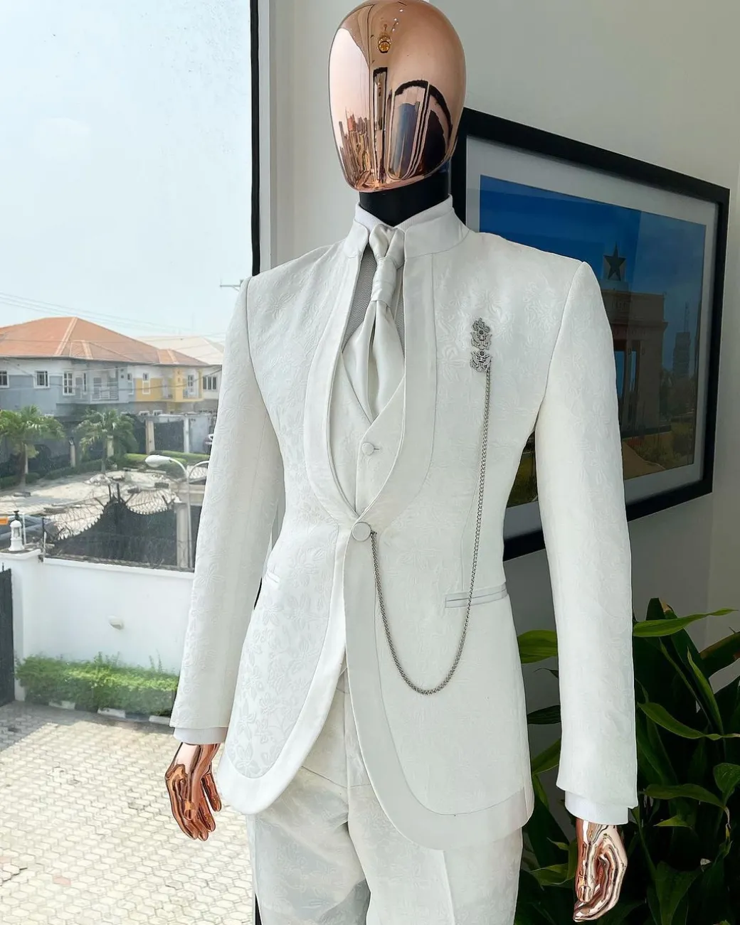 A Reloaded “Pope” Monochrome Ivory White Single Button Bishop Neck Suit