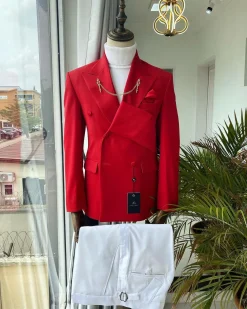 A Reloaded Red “Oranmiyan”Peak Lapel Tuxedo Suit