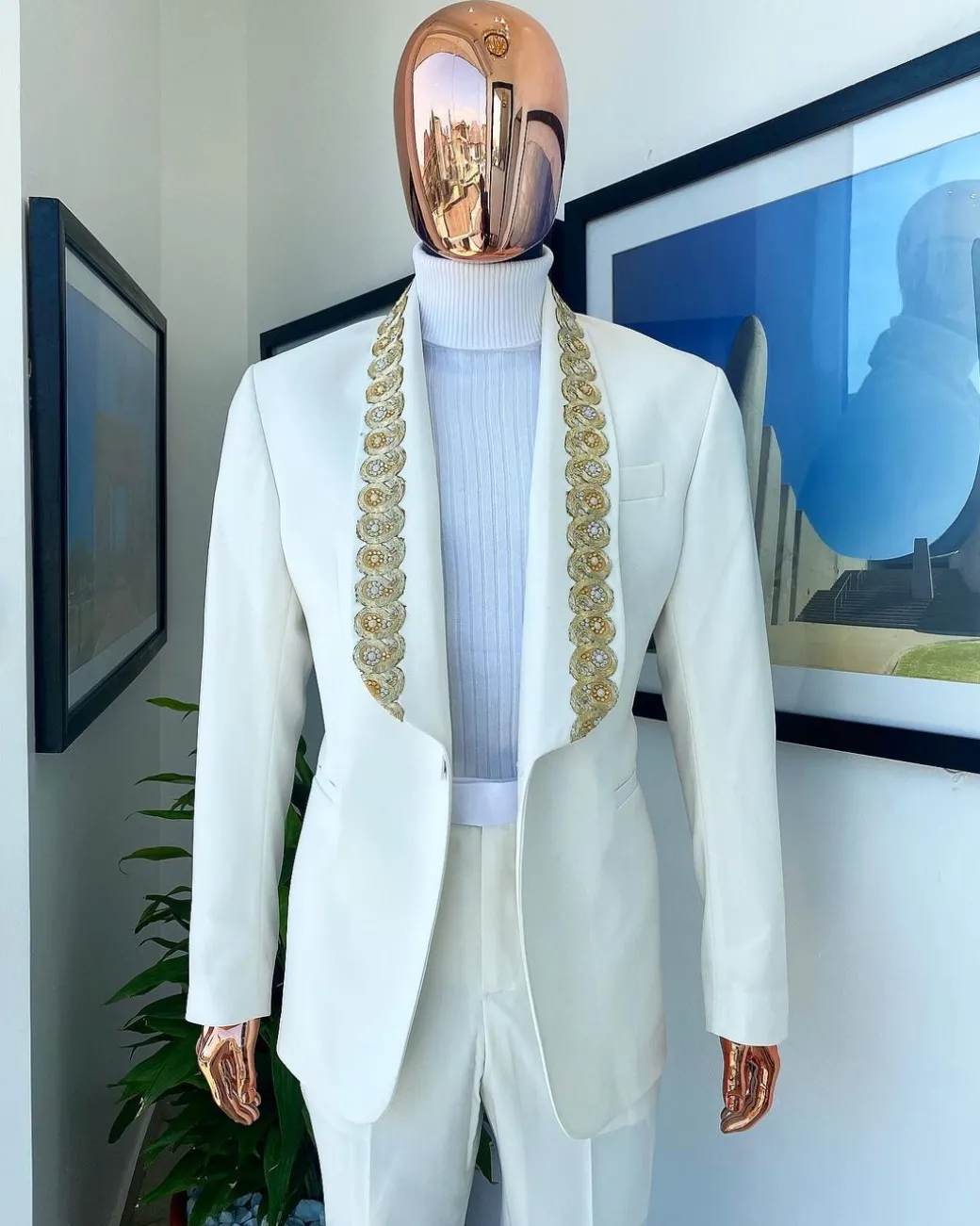 A Reloaded “Vegas” Monochrome Ivory White Shawl Lapel Suit