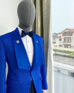 A Royal Blue floral pattern jacquard shawl lapel tuxedo suit