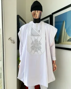 A Snow White precision cloud and anchor embroidery Agbada