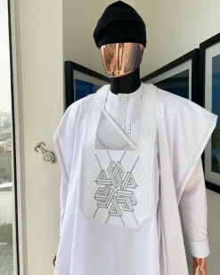 A Snow White precision cloud and anchor embroidery Agbada