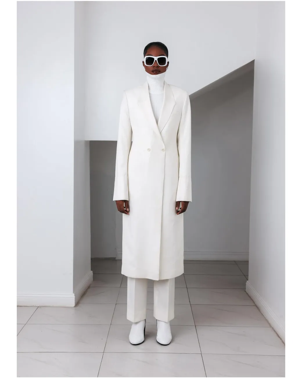 A Tweed Ivory White, double-breasted Coat