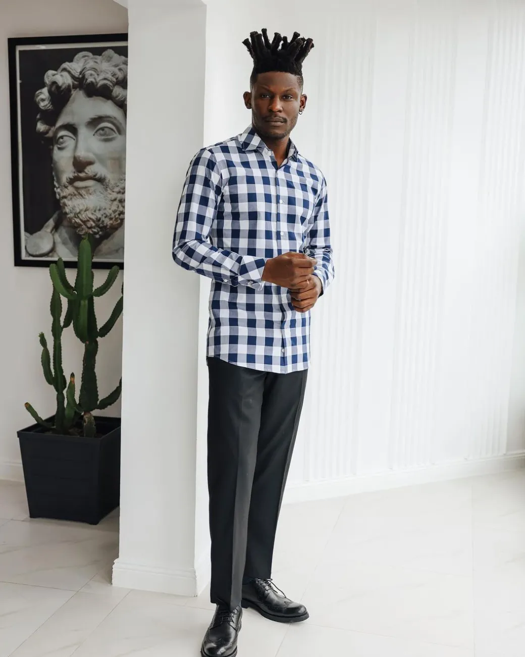 A White, navy & sky blue checkerboard English spread collar business shirt.